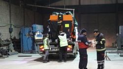 Burdur'da yem makinesine düştü hayatını kaybetti