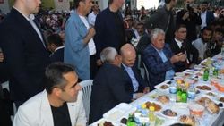 Bakan Soylu iftarını vatandaşlarla yaptı