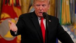 Trump 200 milyar dolarlık vergi için çalışıyor