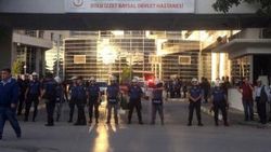 Bolu'da bir şüphelinin yakınları polise saldırdı