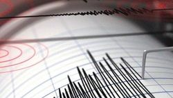 İran'da peş peşe iki deprem