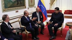 Çavuşoğlu: Venezuela'nın yanında olacağız