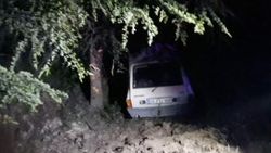 Denizli'de otomobil şarampole yuvarlandı: 1 ölü 5 yaralı