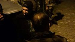 İskenderun polisi silahlı grup peşinde