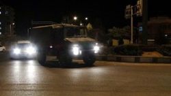 Askeri araçlar sınır kapısından sınıra geçti