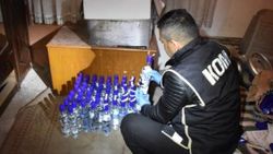 Aksaray'da 440 şişe sahte içki yakalandı