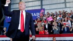 Trump: İnsanlar beni ve yaptığım işi seviyor