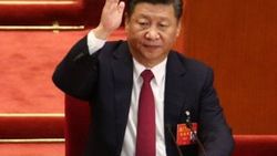 Xi Jinping ülkenin kurucusuyla aynı seviyeye kondu