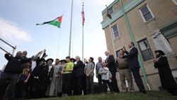 New Jersey'de Filistin bayrağı göndere çekildi