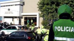 Kolombiya'da polislere yönelik saldırı: 2 ölü 7 yaralı