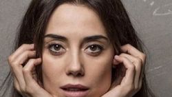Cansu Dere'nin evine hırsız girdi