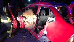 Denizli'de minibüs ile otomobil çarpıştı: 3 ölü 9 yaralı