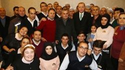 Erdoğan akşam yemeği yediği tesiste vatandaşla sohbet etti
