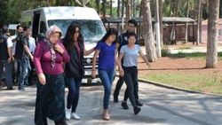 Adana'da PKK'ya para toplayan 10 kişi adliyede
