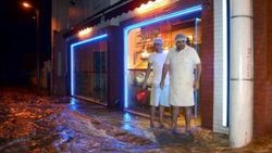 Yarım saatlik yağmur Bodrum'u vurdu