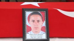 Şehit ablası: Belki nefes alıyordur bir bakalım