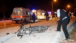 Antalya'da yarışan iki motosiklet kaza yaptı: 3 ölü