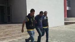 Kiraladıkları otomobili anahtarını kopyalayıp çaldılar