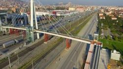 Kocaeli Valilik Köprüsü'nün yapımı tamamlandı