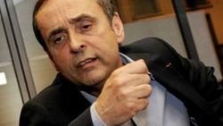 Fransa'da bir belediye başkanı Suriyelileri kovdu
