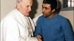 Papa Mehmet Ali Ağca'yı bahtiyarlar listesine eklemiş