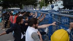 Kocaeli'nde 100'den fazla fabrikada üretim durdu