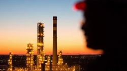 Brent petrolün varil fiyatı 60 doları aştı