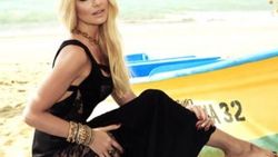 Hadise Bodrum'dan 2 milyon euroya arsa satın aldı