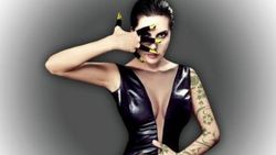 Ebru Yaşar imaj yeniledi
