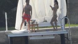 Ebru Şallı ve Sinan Akçıl'ın barış tatili