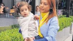 Ebru Gündeş kızını daima gözetliyor