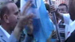 Ülkücülerle ADD'liler arasında mehter marşı tartışması