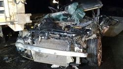Edirne'de aşırı hız yapan araç TIR'ın altına girdi: 1 ölü