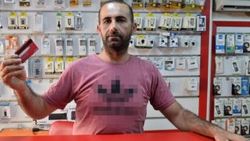 'Mutluyuz' dediler, iki cep telefonunu çaldılar
