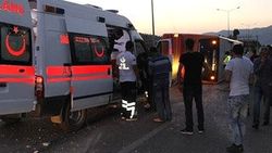 Elazığ'da yolcu otobüsü devrildi: 27 yaralı