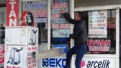 Elektrik sayaçları dışarı alınınca esnaf kepenk kapattı