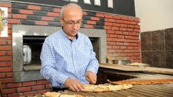 Lütfi Elvan pide yaptı