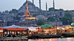 Eminönü'nde pansiyon ve otel yatırımları çoğalacak