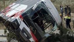 Endonezya’da otobüs kazası: 25 ölü 16 yaralı
