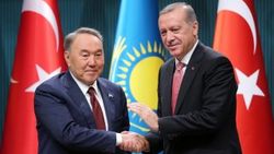 Nazarbayev'den Türkiye'ye destek mesajı