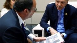 Erdoğan'dan Hollande'a darbe girişimini anlatan kitap