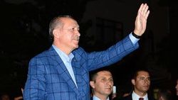 Erdoğan'a ilk tebrik Abdullah Gül'den