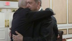Cumhurbaşkanı Erdoğan ile Joe Biden kucaklaştı