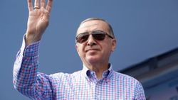 Erdoğan: Bu gece tüm insanlığa hayırlar getirsin