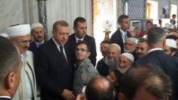 Erdoğan şehitler için Kur'an-ı Kerim okudu