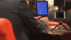 CHP'li vekiller Meclis'ten canlı yayın için hazırlık yaptı