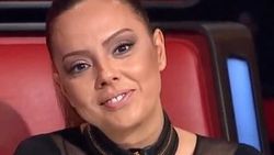 Ebru Gündeş popçulara çalım attı