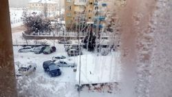 Erzurum'da ipe asılan çamaşırlar bile dondu