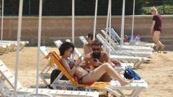 Eskişehir'de yapay plaj sezonu açıldı