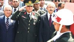 Kılıçdaroğlu: Özel'le aramızda gerilim yok